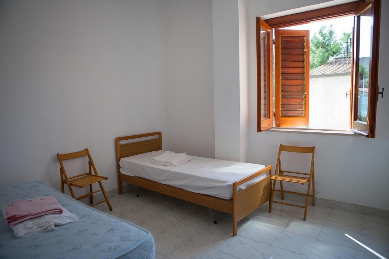 Appartamenti Giusi Con Giardino O Veranda Madonna della Catena Ngoại thất bức ảnh