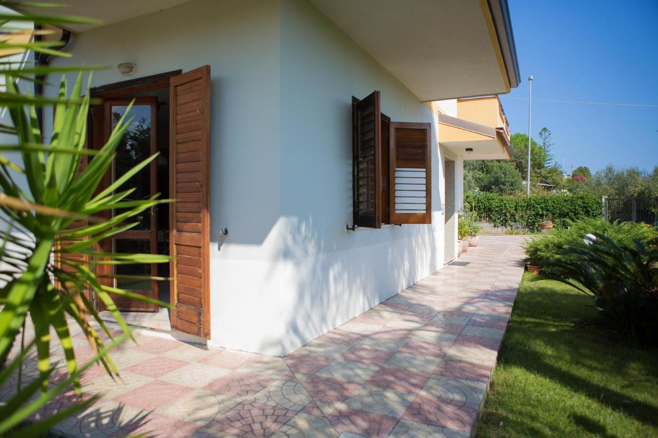 Appartamenti Giusi Con Giardino O Veranda Madonna della Catena Ngoại thất bức ảnh